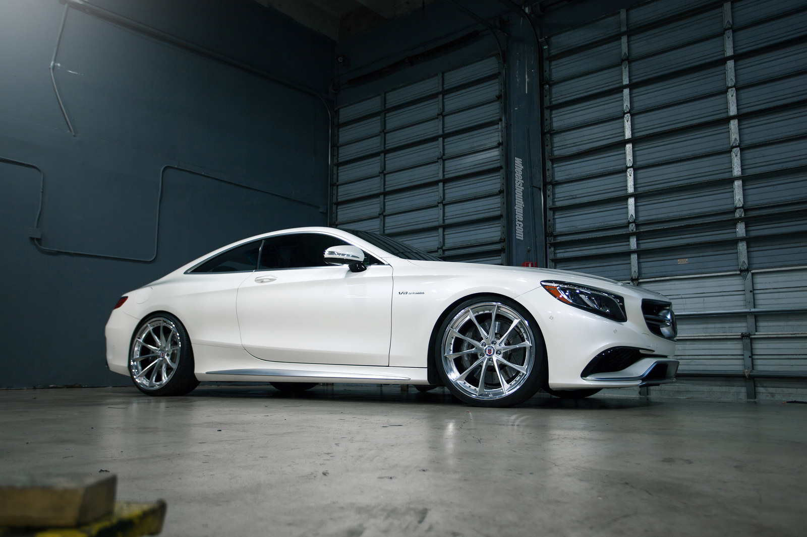 photo 1 Mercedes-Benz AMG S custom wheels HRE  S204 22x9.5, ET , tire size 255/30 R22. 22x11.0 ET 295/25 R22