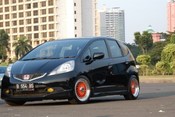 photo 3 Honda Fit custom wheels BBS RS 098 16x7.0, ET +42, tire size 195/50 R16. 16x8.0 ET+27