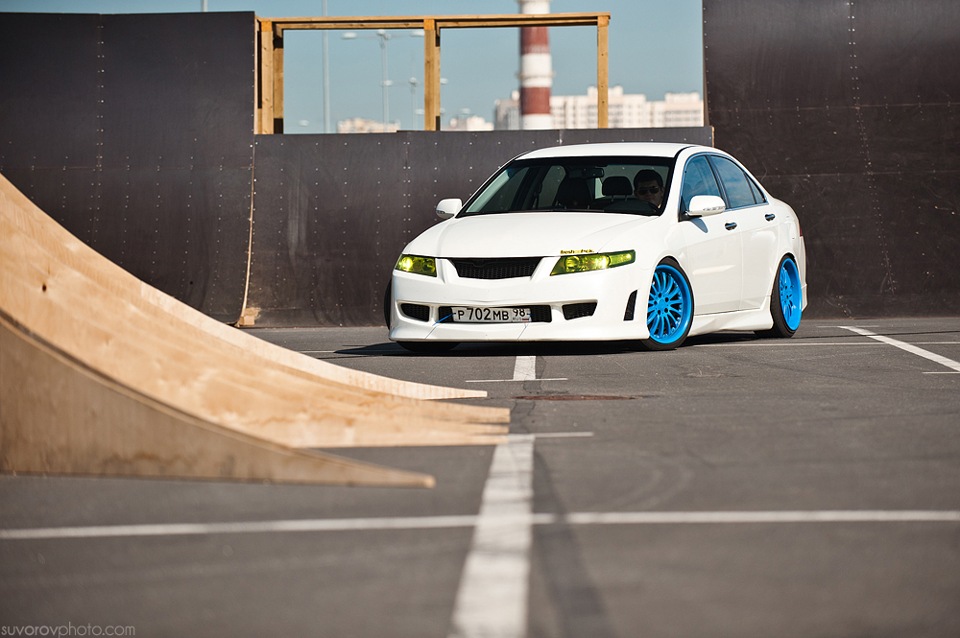 photo 3 Acura TSX custom wheels MAM MT-2 18x8.5, ET +38, tire size 215/40 R18. 18x ET+29 