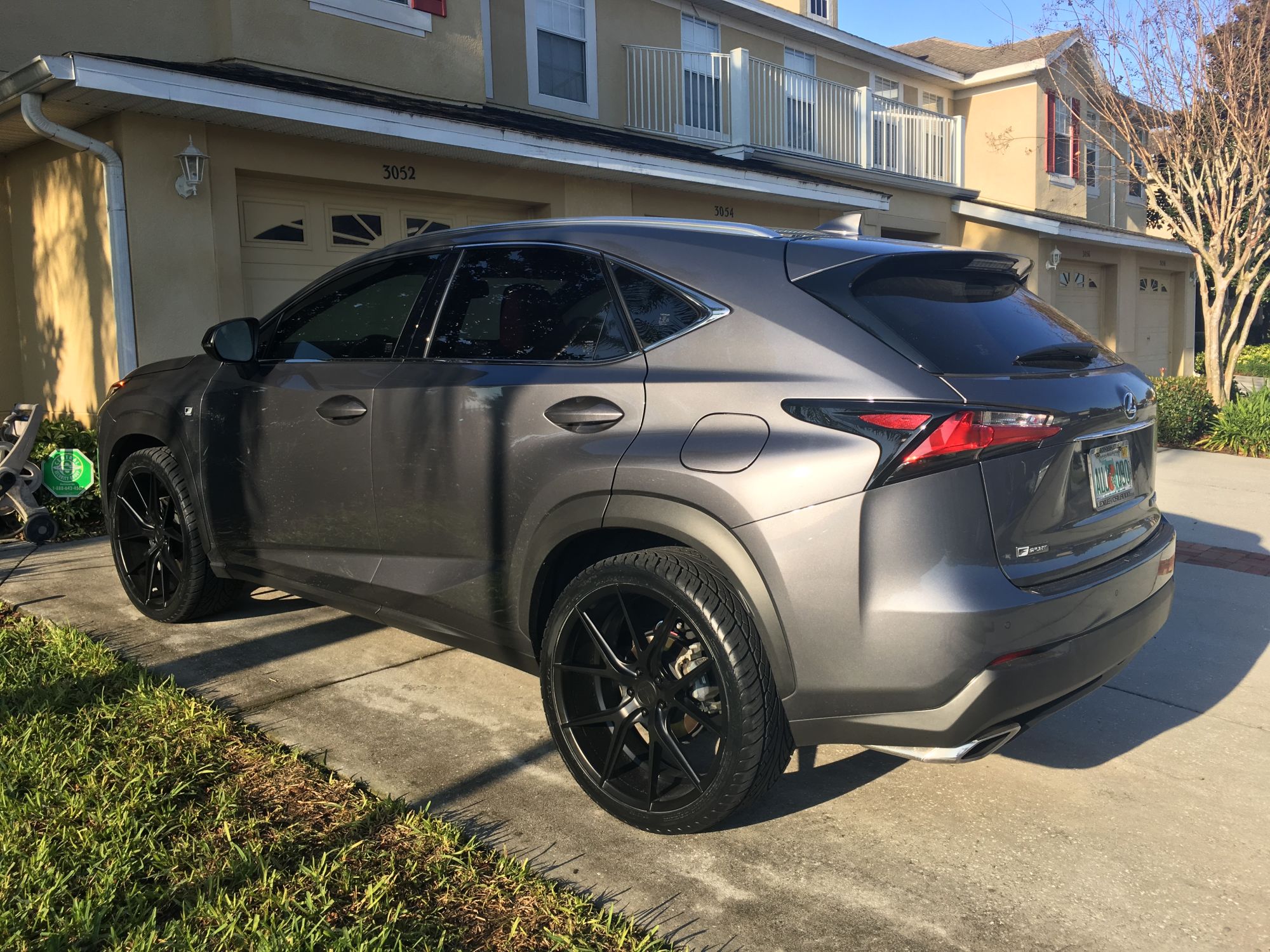 photo 2 Lexus NX 300h custom wheels Verde Axis V99 22x9.0, ET +38, tire size 265/35 R22. x ET