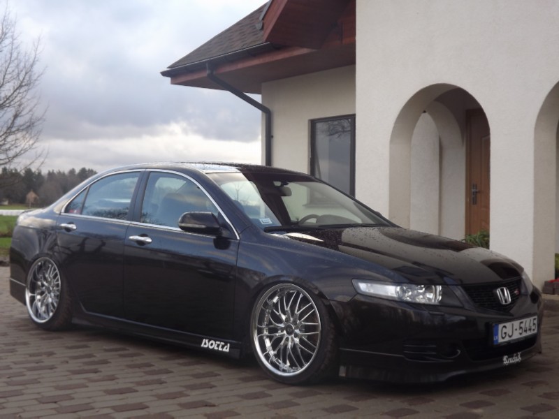 photo 4 Acura TSX custom wheels Barracuda Voltec T6 19x8.5, ET +18, tire size 215/35 R19. 19x10.0 ET+23 235/35 R19