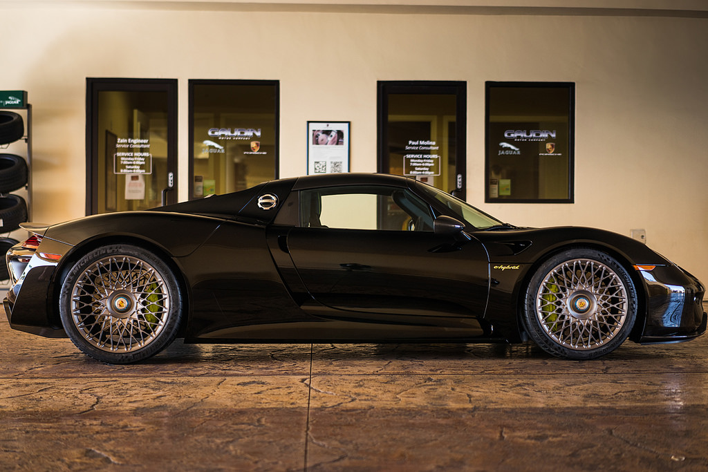 photo 2 Porsche 918 Spyder custom wheels HRE Vintage 501 20x, ET , tire size X R20. x ET