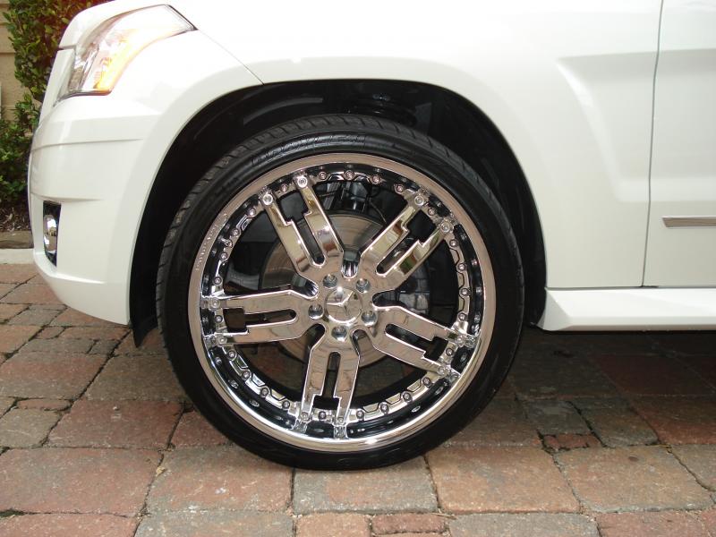 photo 2 Mercedes-Benz GLK-Class custom wheels Giovanna Sabina 22x9.0, ET +40, tire size 255/35 R22. x ET 