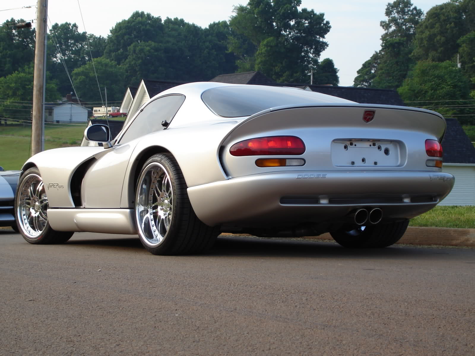 photo 1 Dodge Viper custom wheels Daytona 20x10.0, ET , tire size 285/30 R20. 20x13.0 ET 345/25 R20