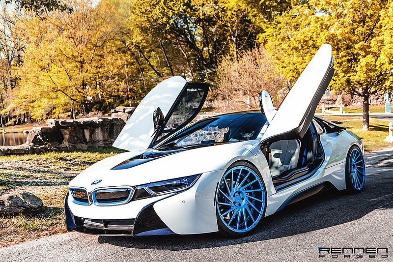 photo 6 BMW i8 custom wheels Rennen 22x9.0, ET , tire size X R22. 22x10.5 ET