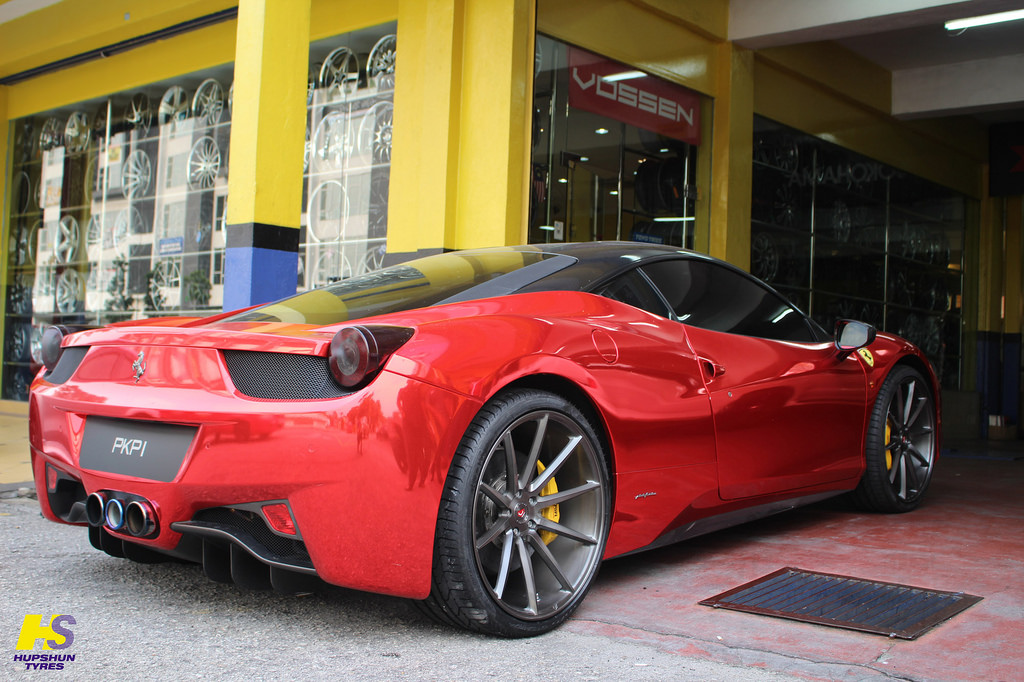 photo 2 Ferrari 458 Italia custom wheels Vossen  VPS-310 21x9.0, ET , tire size X R21. 22x12.5 ET 