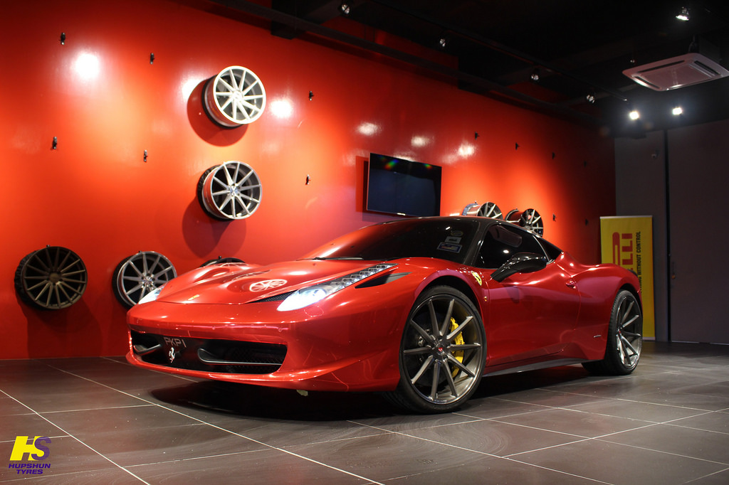 photo 1 Ferrari 458 Italia custom wheels Vossen  VPS-310 21x9.0, ET , tire size X R21. 22x12.5 ET 