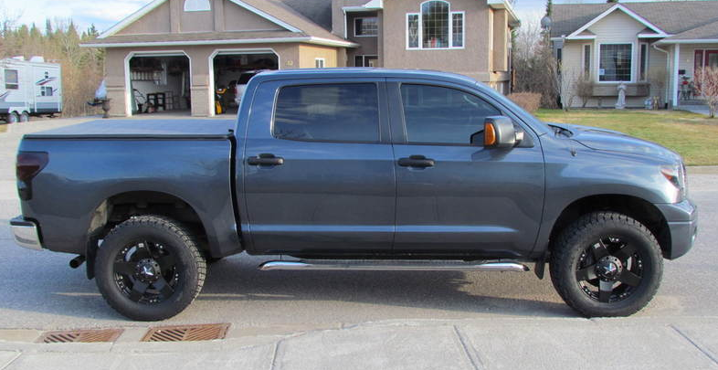 photo 1 Toyota Tundra custom wheels XD 775 20x8.5, ET , tire size 295/60 R20. x ET 