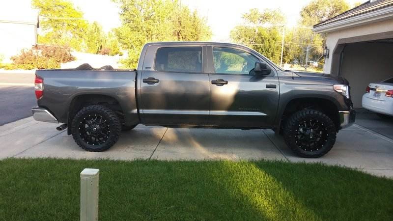photo 1 Toyota Tundra custom wheels Dropstars   20x9.0, ET , tire size 295/55 R20. x ET 