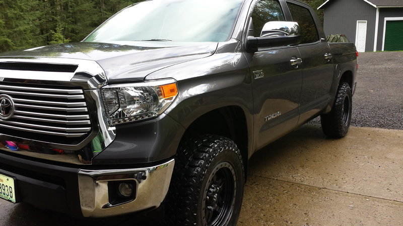 photo 2 Toyota Tundra custom wheels Fuel  Anza 18x, ET +20, tire size 275/70 R18. x ET 