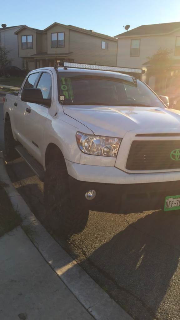 photo 2 Toyota Tundra custom wheels 20x, ET , tire size 295/65 R20. x ET