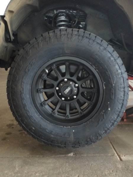 photo 2 Toyota Tundra custom wheels Moto Metal 18x9.0, ET , tire size 295/70 R18. x ET 