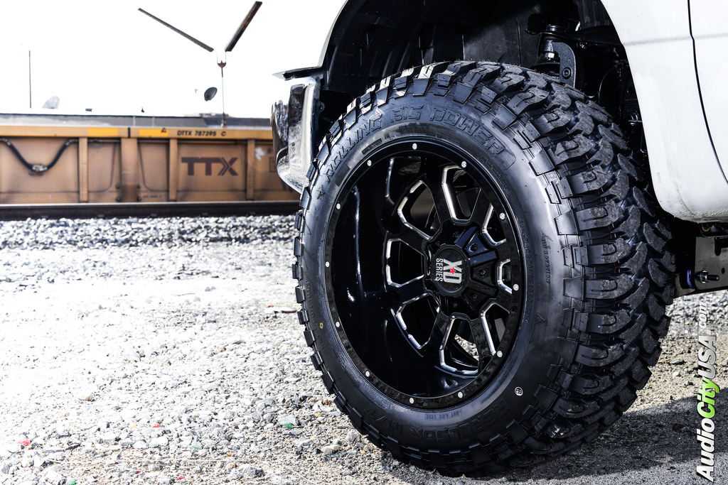 photo 6 Nissan Titan custom wheels Buck  XD825  20x12.0, ET , tire size 315/60 R20. x ET 