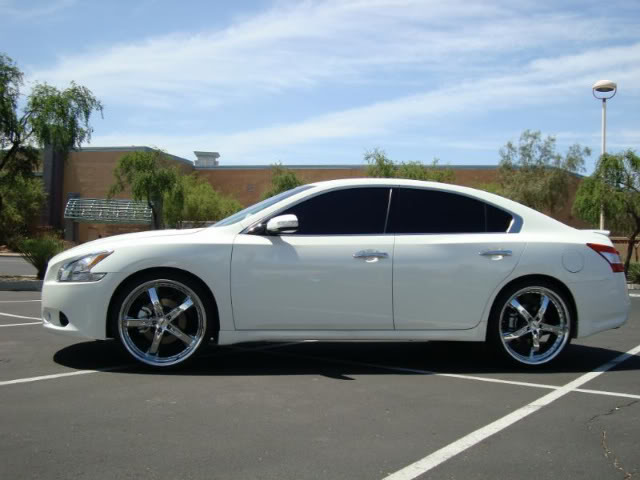 photo 1 Nissan Maxima custom wheels TSW Jaramas 22x, ET , tire size 245/30 R22. x ET 