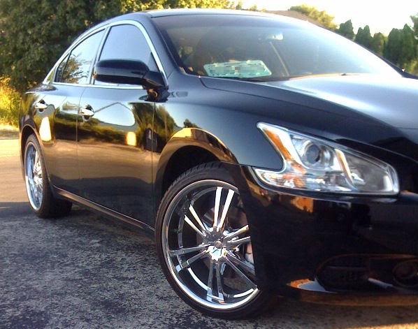 photo 1 Nissan Maxima custom wheels   20x, ET , tire size 245/35 R20. x ET 