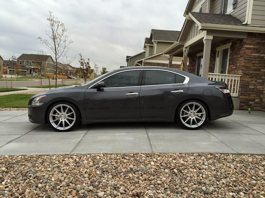 photo 1 Nissan Maxima custom wheels Niche Essen 20x9.0, ET +35, tire size 245/35 R20. x ET 
