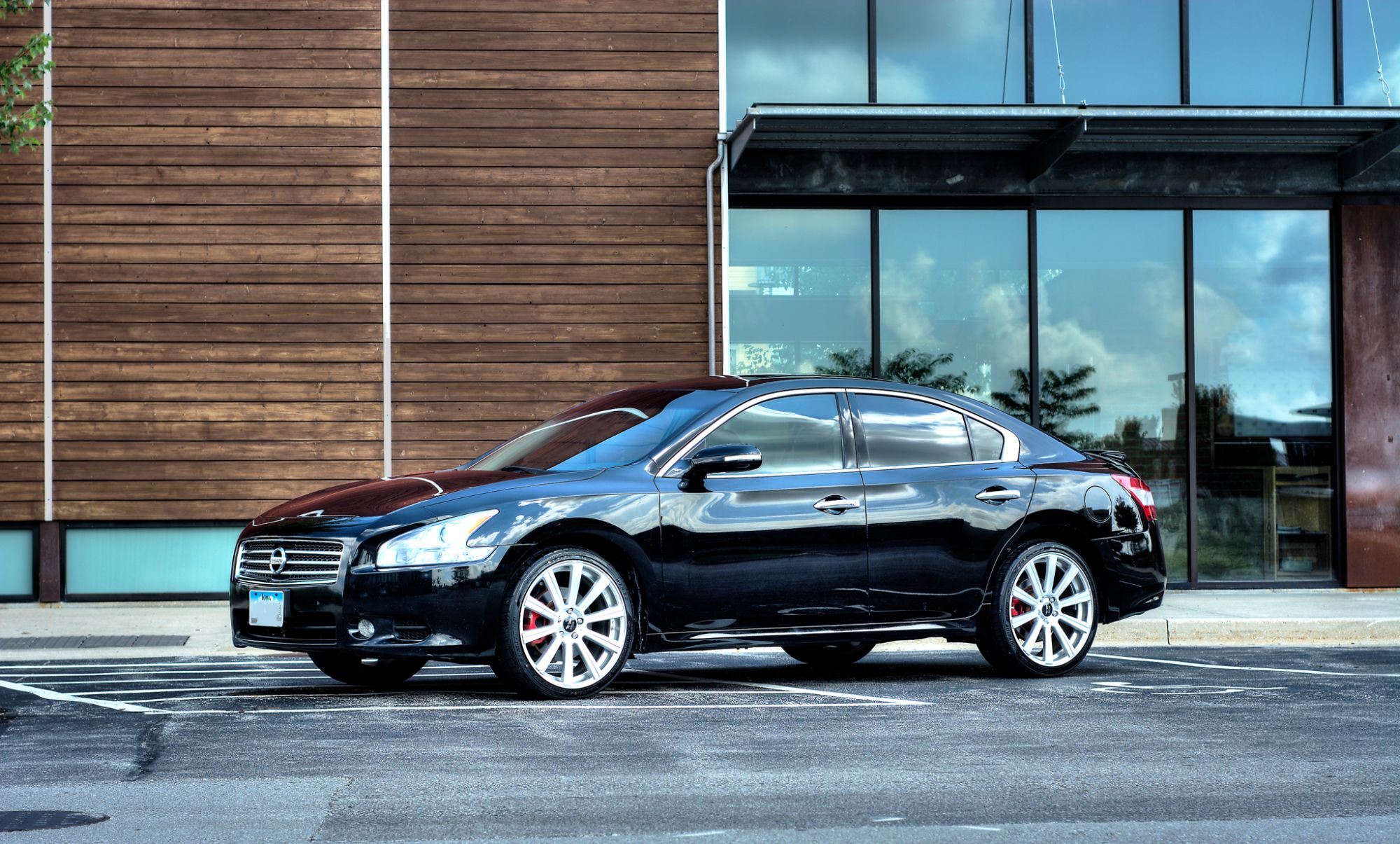 photo 2 Nissan Maxima custom wheels Avarus AV10 20x8.5, ET +35, tire size 245/35 R20. x ET
