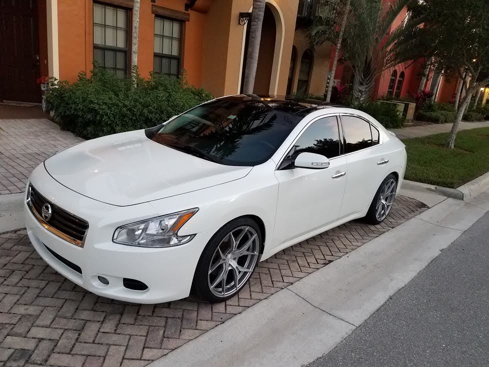 photo 2 Nissan Maxima custom wheels Rohana RFX5 20x10.0, ET +40, tire size X R20. x ET
