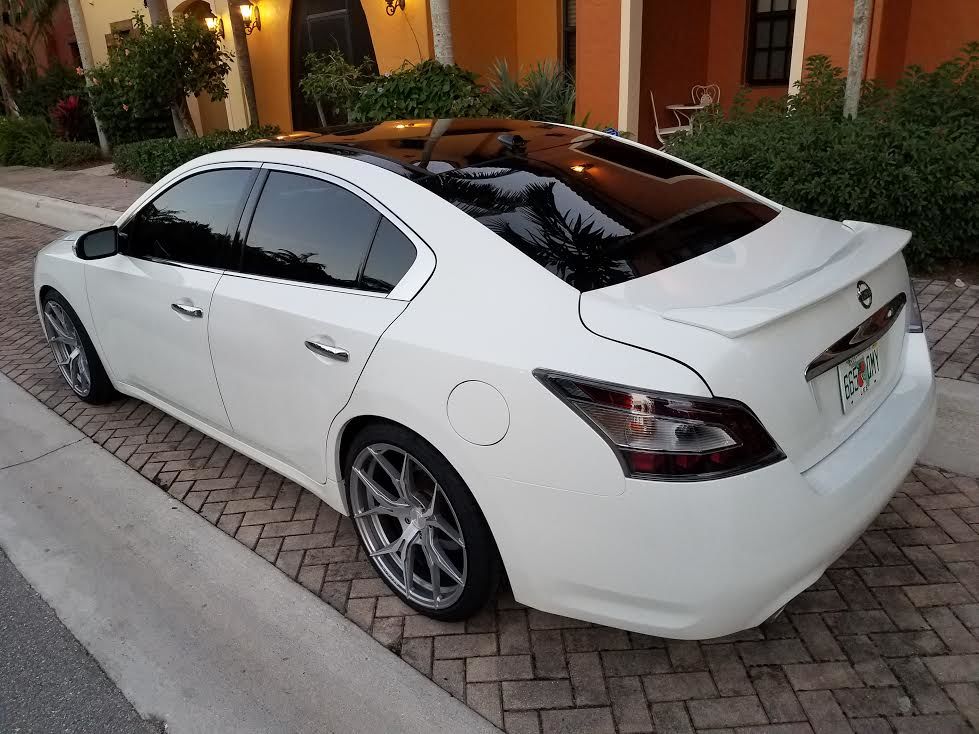 photo 3 Nissan Maxima custom wheels Rohana RFX5 20x10.0, ET +40, tire size X R20. x ET