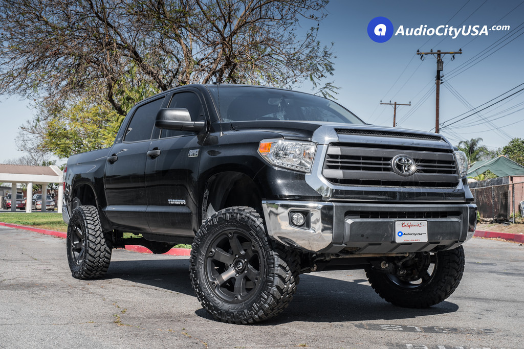 photo 4 Toyota Tundra custom wheels Fuel D564 20x9.0, ET , tire size 315/60 R20. x ET
