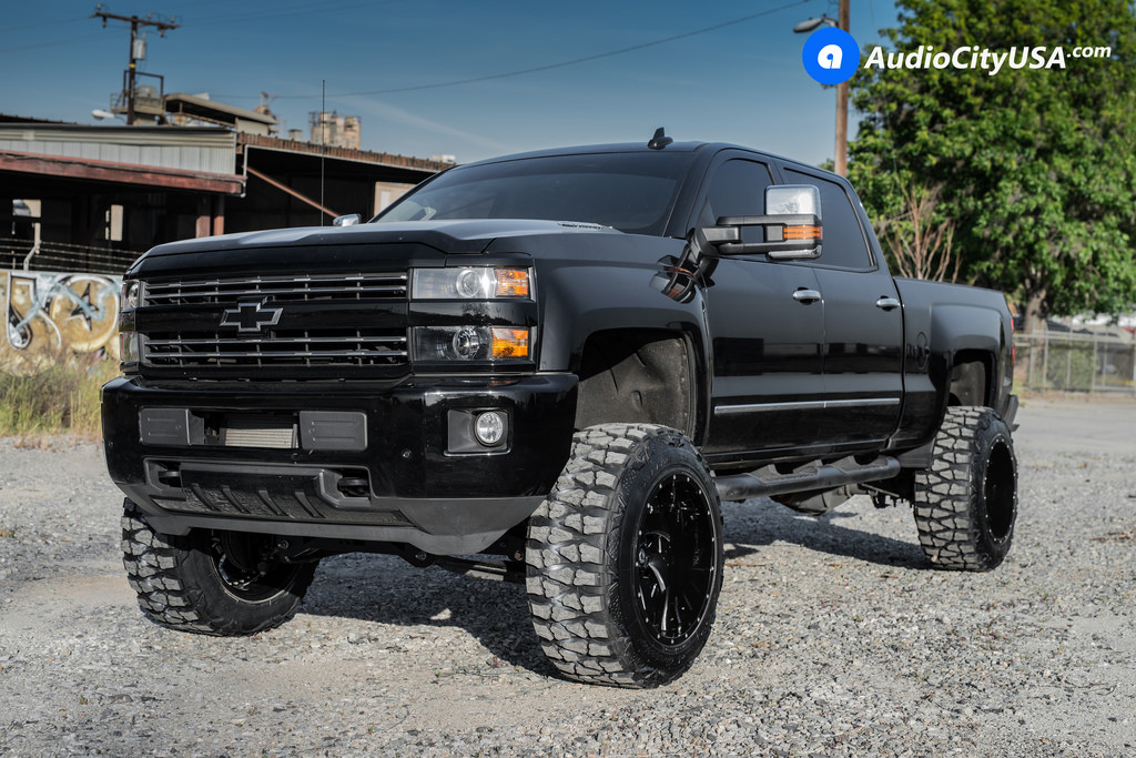 photo 3 Chevrolet Silverado 2500HD custom wheels Fuel Cleaver D239 22x14.0, ET , tire size 345/55 R22. x ET 