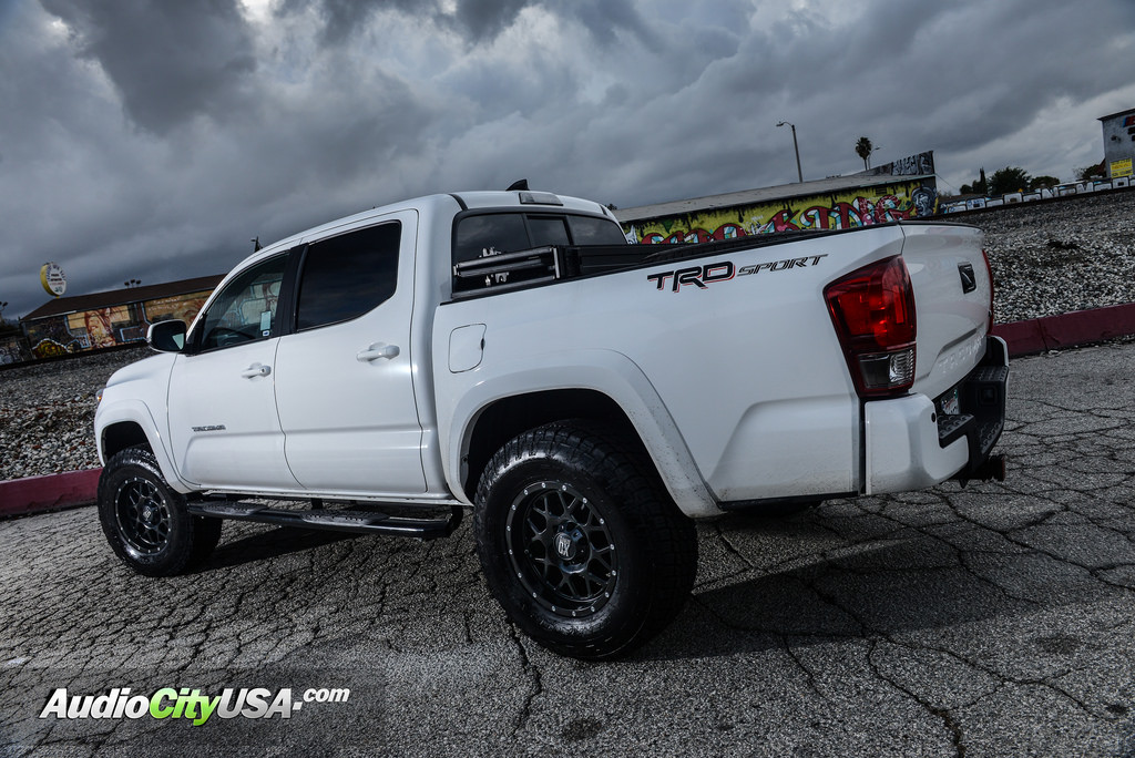 photo 2 Toyota Tacoma custom wheels XD Grenade 820 17x9.0, ET , tire size 265/70 R17. x ET