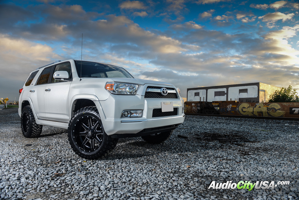 photo 5 Toyota 4Runner custom wheels Fuel D538 20x10.0, ET , tire size 315/50 R20. x ET 