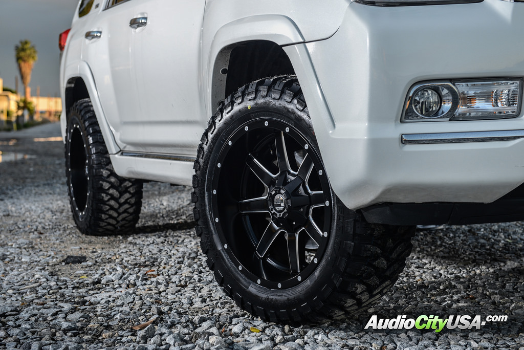 photo 1 Toyota 4Runner custom wheels Fuel D538 20x10.0, ET , tire size 315/50 R20. x ET 