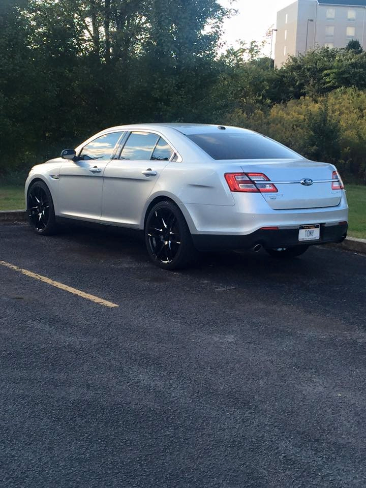 photo 1 Ford Taurus custom wheels Lorenzo wl36 22x9.0, ET +38, tire size 265/35 R22. x ET 
