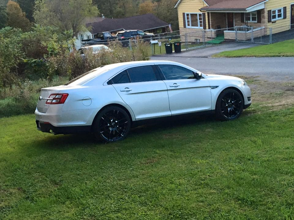 photo 2 Ford Taurus custom wheels Lorenzo wl36 22x9.0, ET +38, tire size 265/35 R22. x ET 