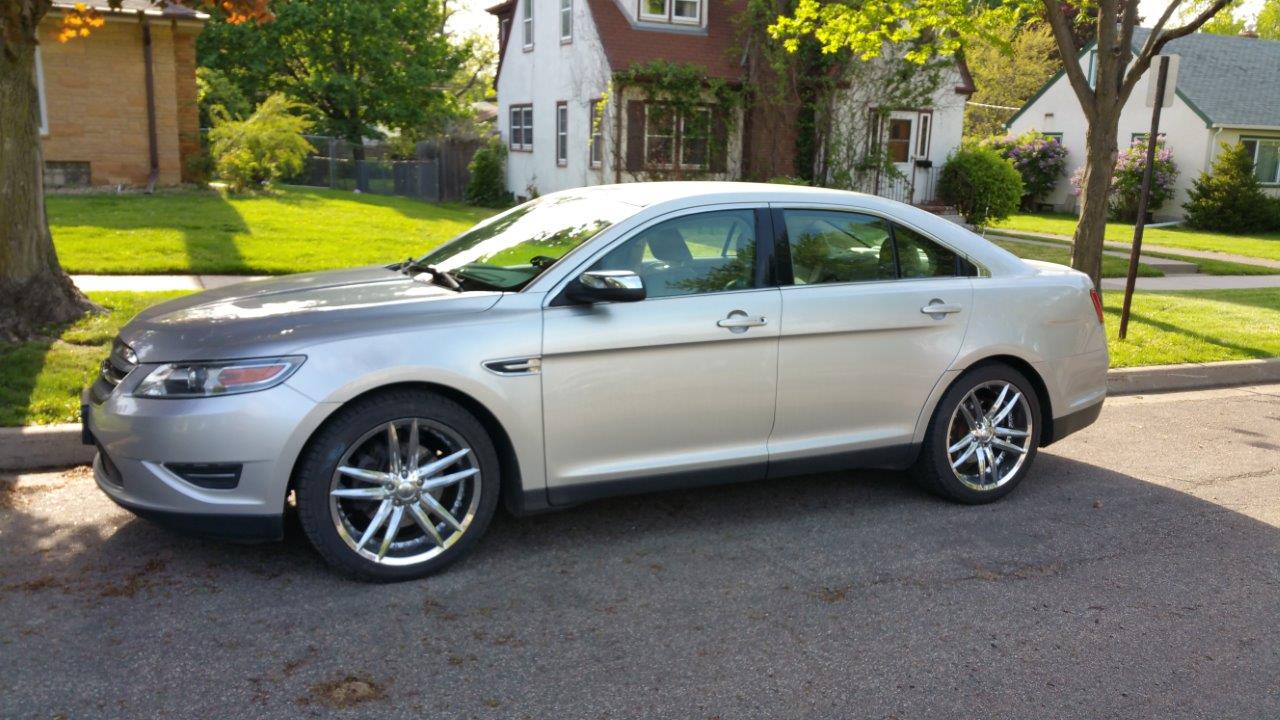 photo 1 Ford Taurus custom wheels   20x, ET , tire size 245/45 R20. x ET 