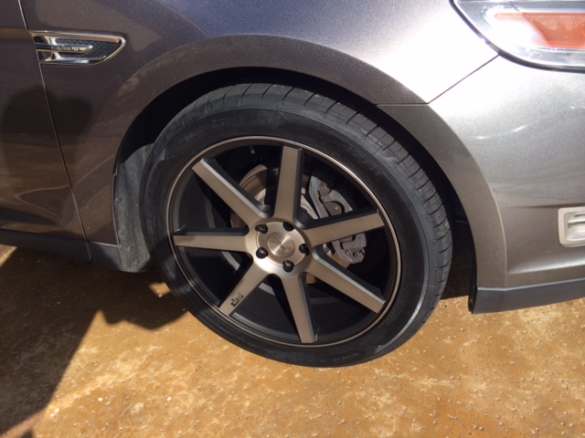 photo 2 Ford Taurus custom wheels Nitche Verona  M150  20x9.0, ET +35, tire size 275/40 R20. x ET 