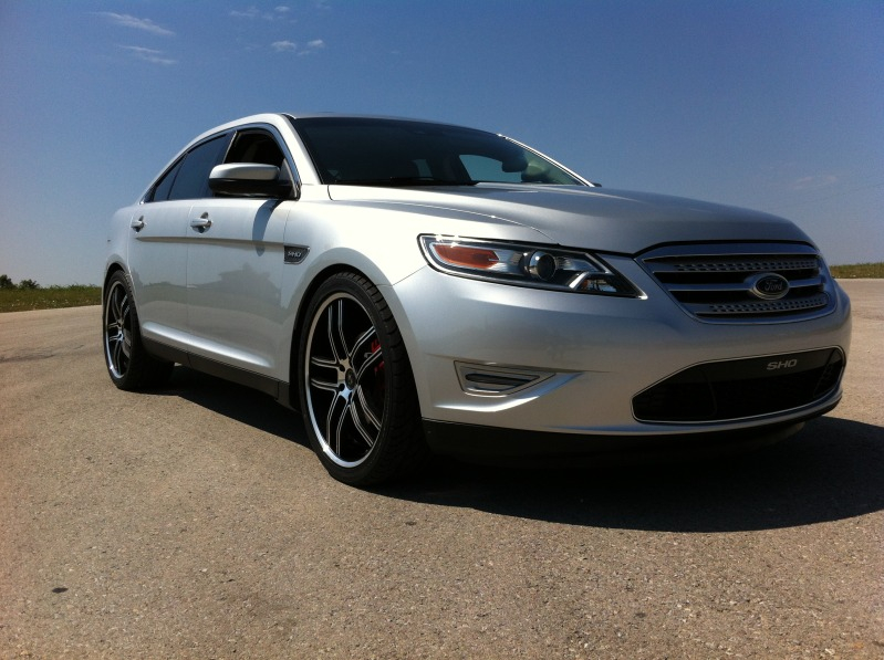 photo 2 Ford Taurus custom wheels KoKo Kuture  Intake 22x9.0, ET , tire size 265/35 R22. x ET 