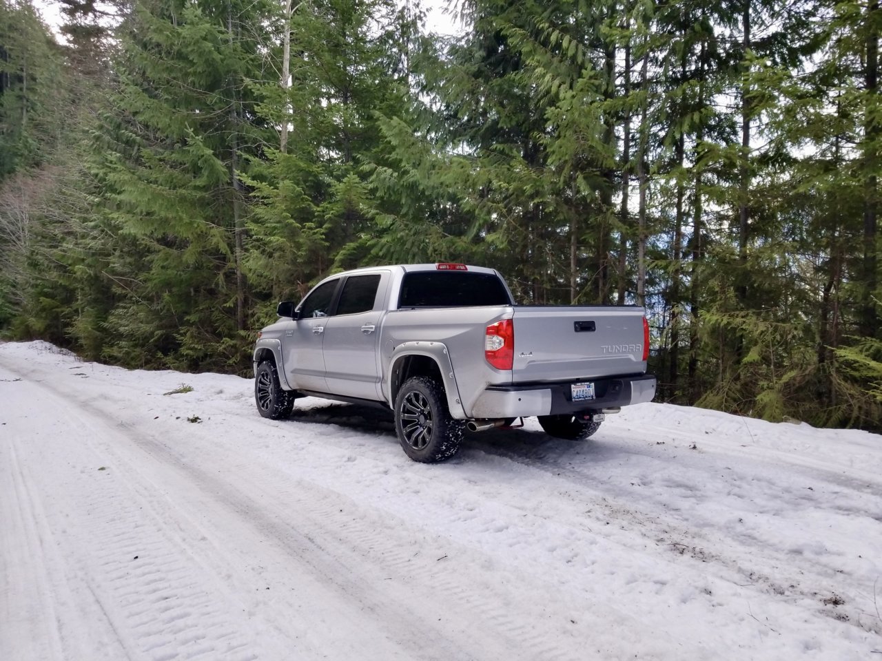 photo 3 Toyota Tundra custom wheels Black Rhino Selkirk 20x10.0, ET 0, tire size 285/55 R20. x ET 