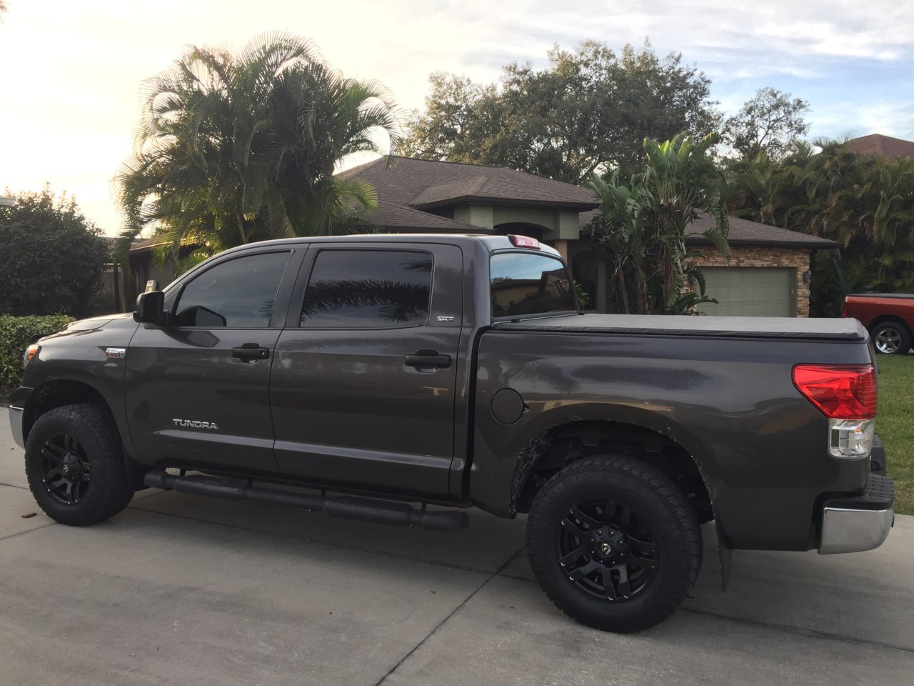 photo 1 Toyota Tundra custom wheels Fuel Pump  D515 18x, ET +1, tire size 285/65 R18. x ET 