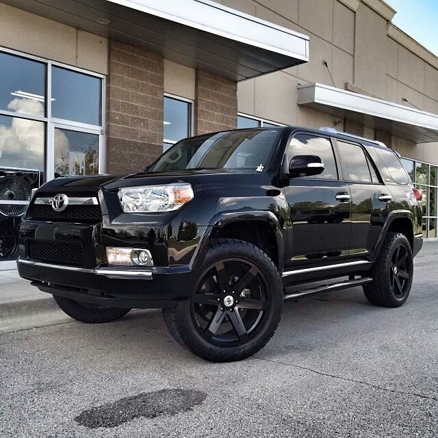 photo 3 Toyota 4Runner custom wheels Black Rhino Peak 22x9.5, ET +30, tire size 285/50 R22. x ET 