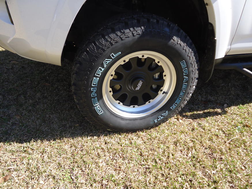 photo 1 Toyota 4Runner custom wheels Black Rock D window 17x8.0, ET 0, tire size 265/70 R17. x ET 