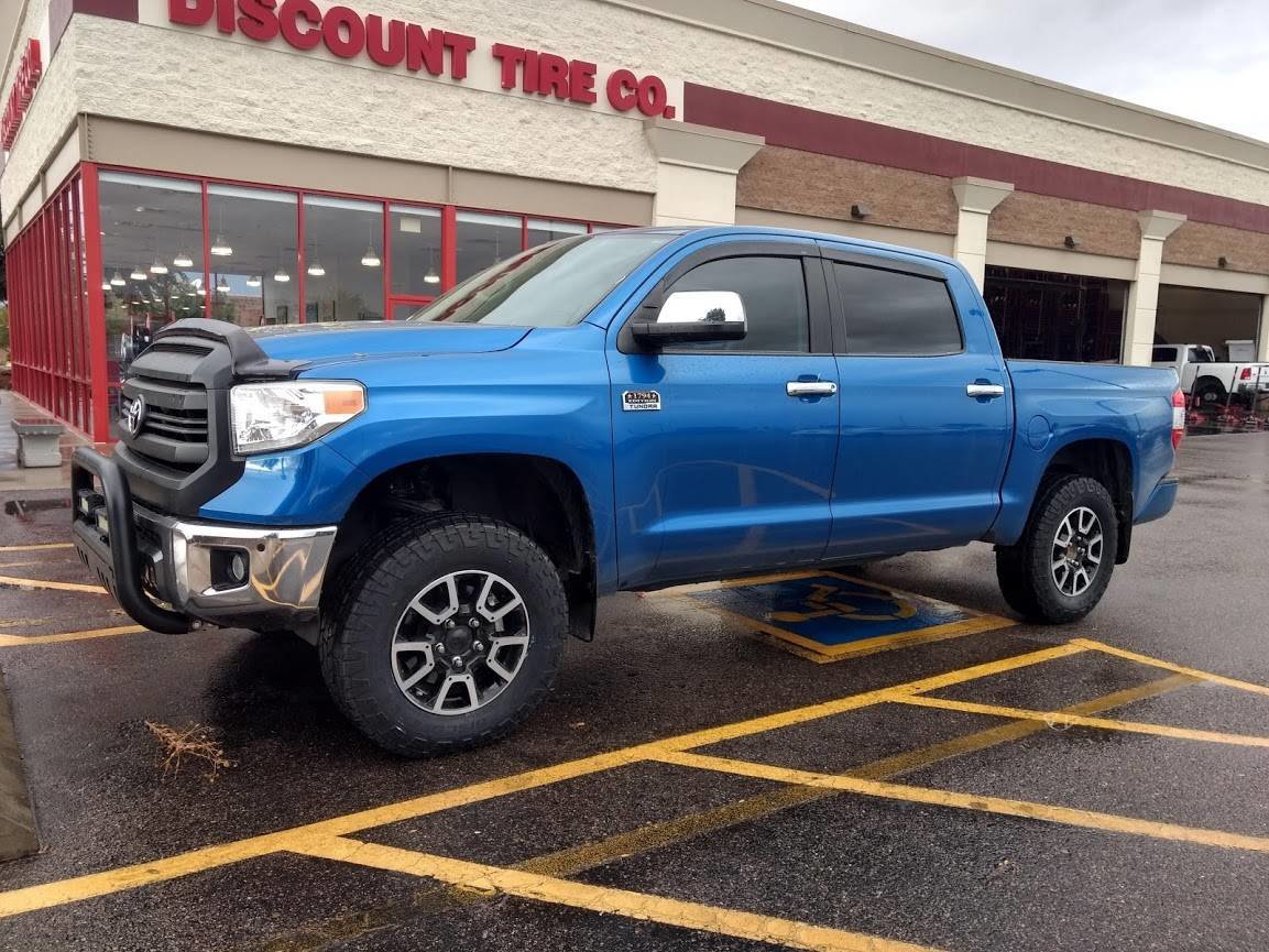 photo 1 Toyota Tundra custom wheels   18x, ET , tire size 275/70 R18. x ET 
