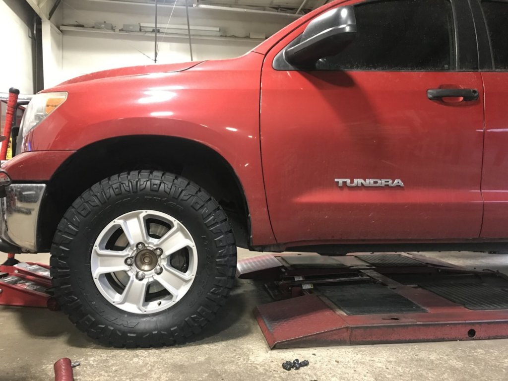 photo 1 Toyota Tundra custom wheels 18x8.0, ET , tire size 285/75 R18. x ET