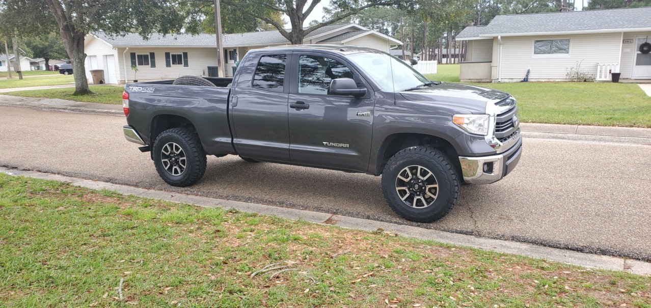 photo 1 Toyota Tundra custom wheels 18x8.0, ET , tire size 285/75 R18. x ET