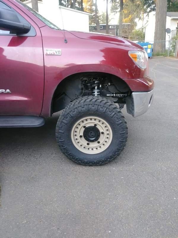 photo 2 Toyota Tundra custom wheels 18x9.5, ET +6, tire size 35X12.5 R18. x ET
