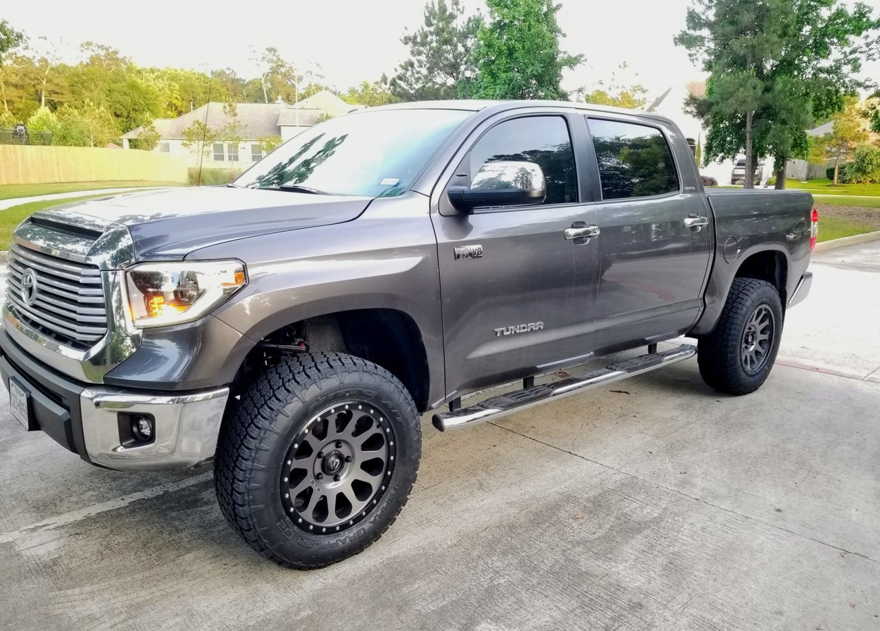 photo 1 Toyota Tundra custom wheels   20x9.0, ET +20, tire size 275/55 R20. x ET 