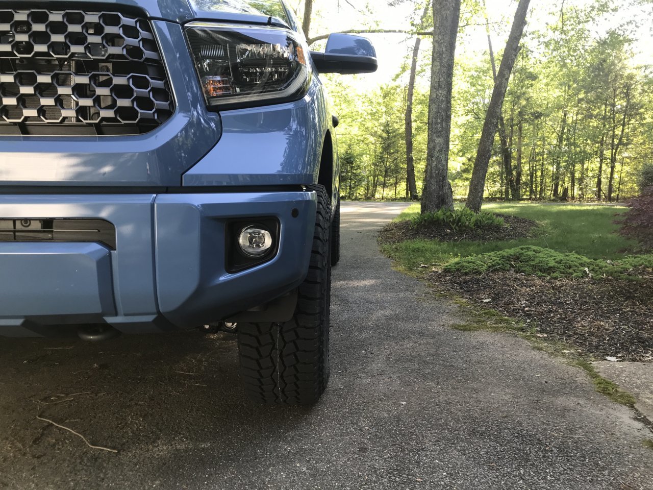 photo 3 Toyota Tundra custom wheels   18x8.0, ET , tire size 275/70 R18. x ET 