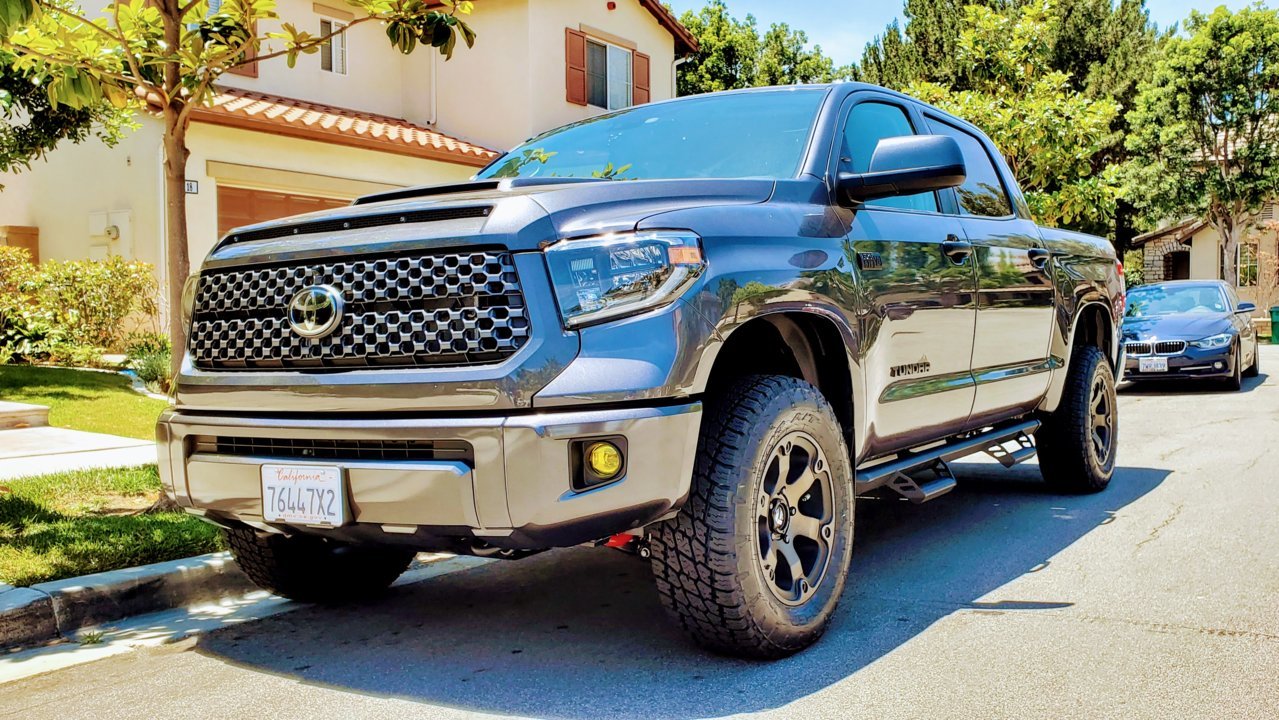 photo 1 Toyota Tundra custom wheels   18x9.0, ET , tire size 285/65 R18. x ET 