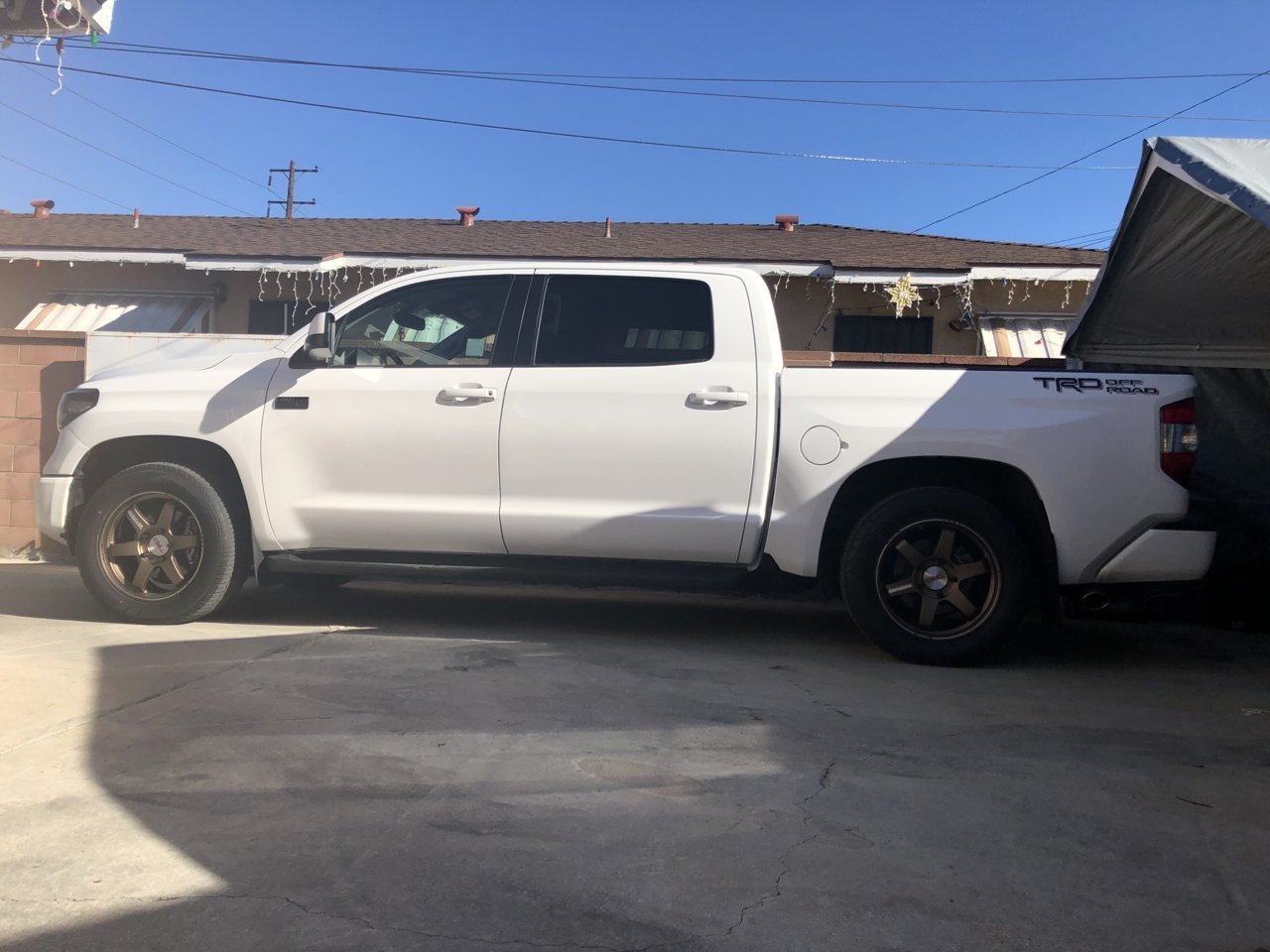 photo 1 Toyota Tundra custom wheels   20x8.5, ET +55, tire size 305/55 R20. x ET 