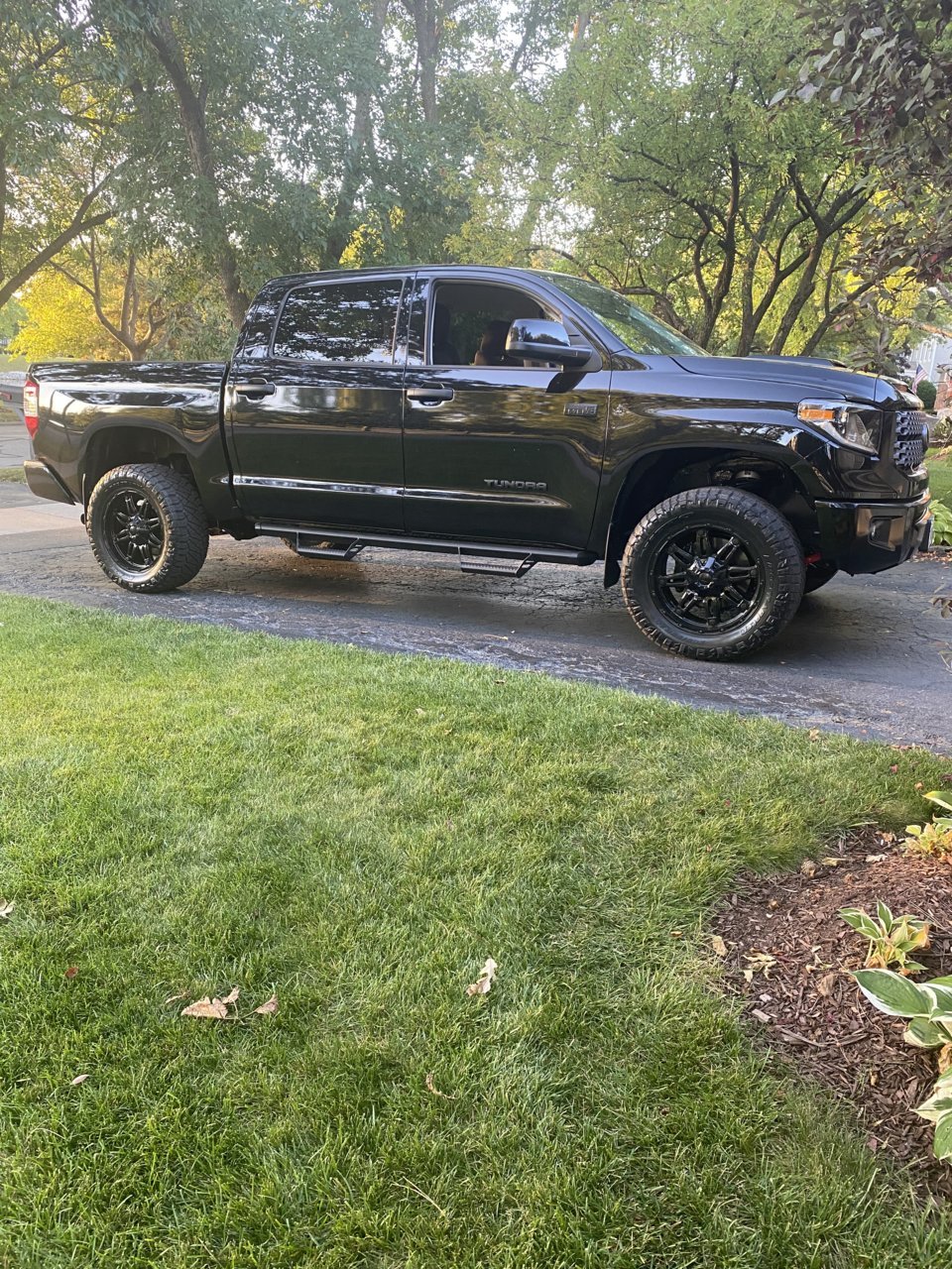photo 1 Toyota Tundra custom wheels 20x9.0, ET +1, tire size 33X12.5 R20. x ET