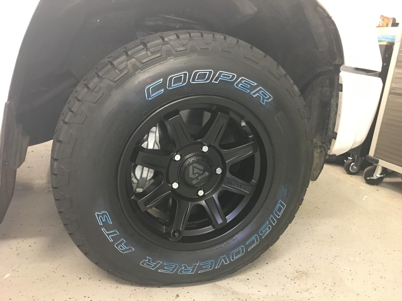 photo 2 Toyota Tundra custom wheels  Command 17x8.5, ET +35, tire size 255/75 R17. x ET 