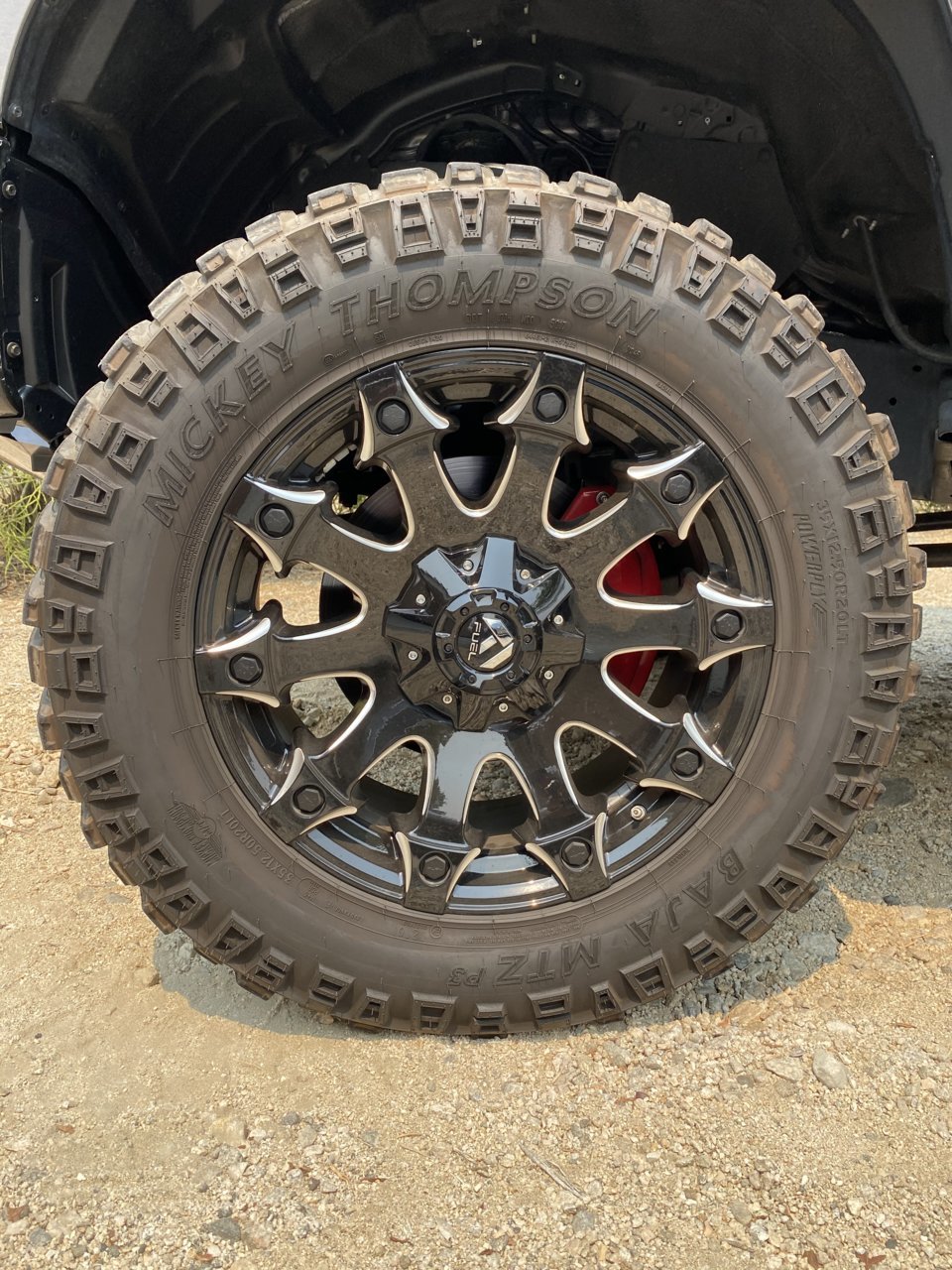 photo 2 Toyota Tundra custom wheels   20x10.0, ET -18, tire size 35X12.5 R20. x ET 