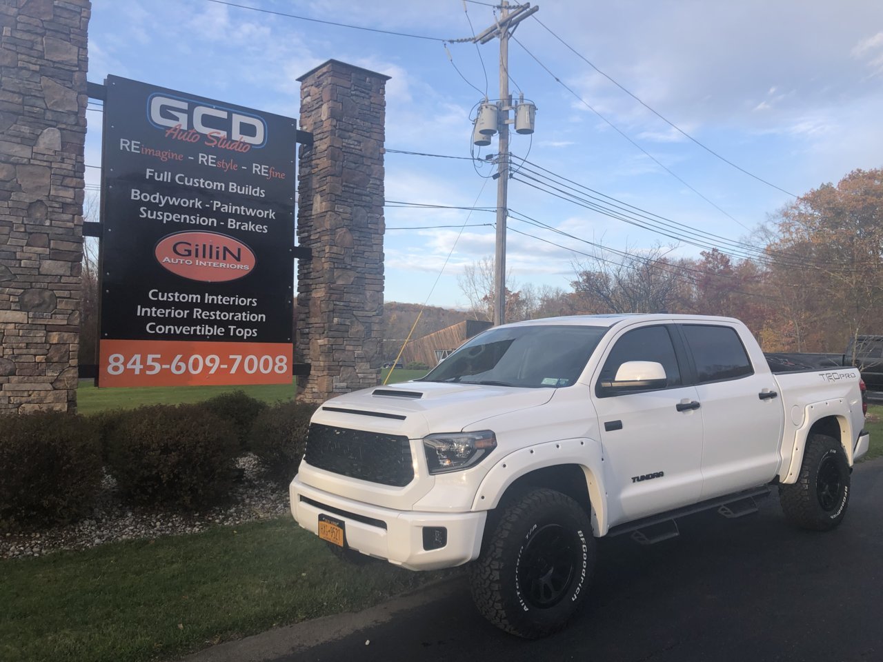 photo 1 Toyota Tundra custom wheels 18x9.0, ET +20, tire size 35X12.5 R18. x ET