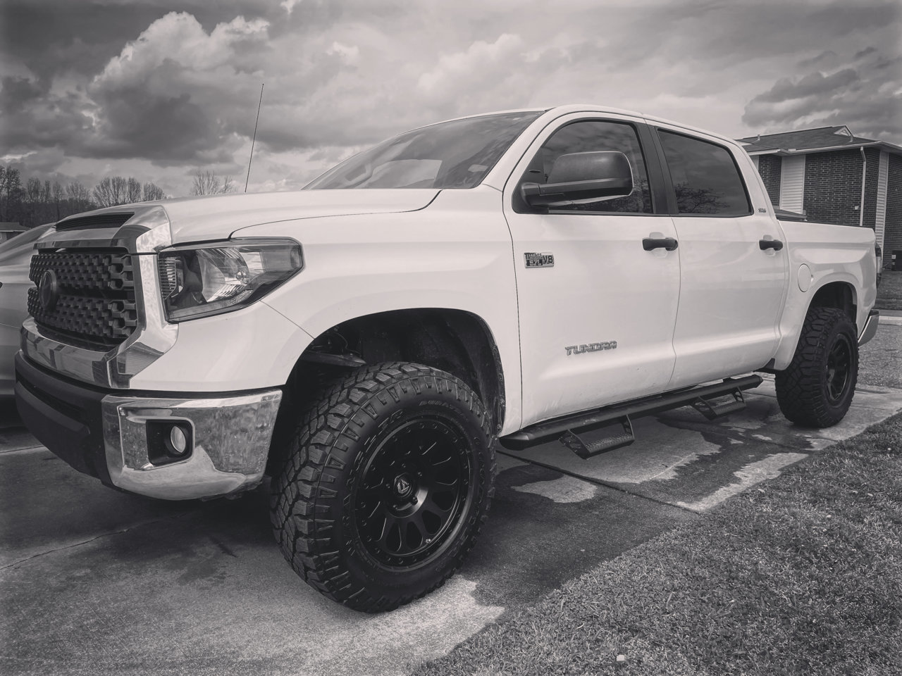 photo 1 Toyota Tundra custom wheels 18x9.0, ET , tire size 275/70 R18. x ET